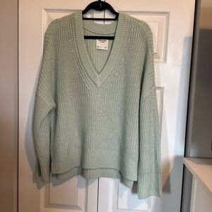Abercrombie and fitch v neck sweater